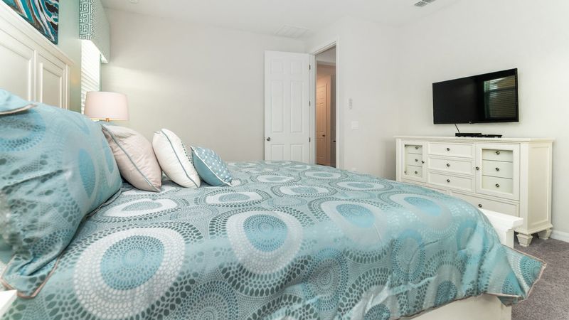 Master King Bedroom 1 (Angle)
43" Smart TV