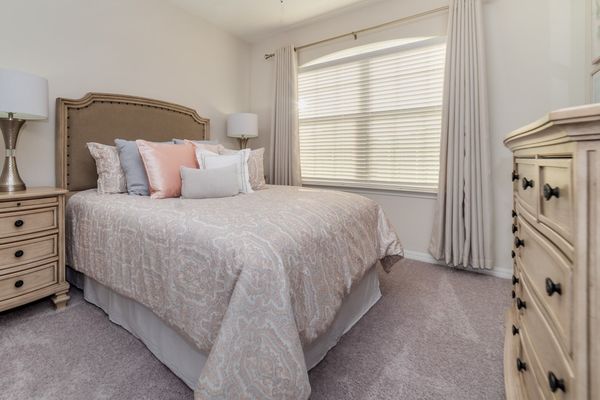 Queen Suite Bedroom 4 Upstairs
Attached Bathroom
Tub/Shower Combo