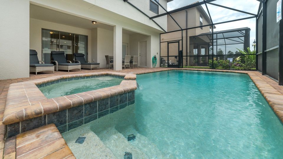 Pool/Spa
Pool Faces North