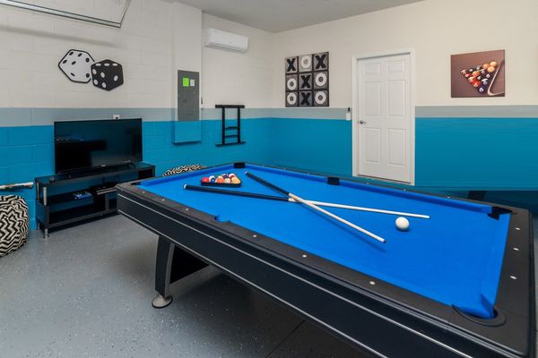 Game Room
43"  Smart TV
Pool Table
Has AC