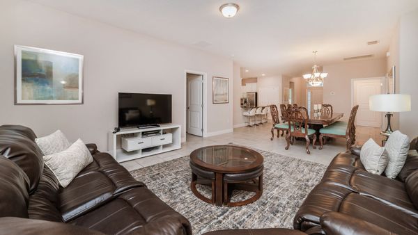 Living Room
55" Smart TV