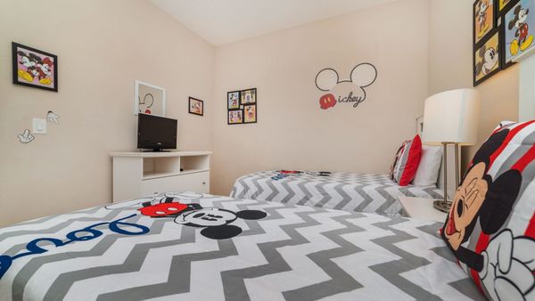 Two Twins Bedroom 5 (Angle)
22" TV
