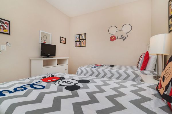 Two Twins Bedroom 5 (Angle)
22" TV