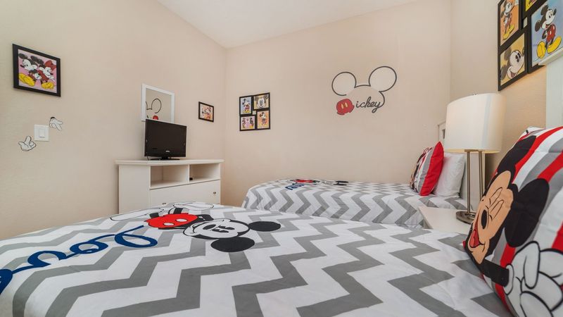 Two Twins Bedroom 5 (Angle)
22" TV