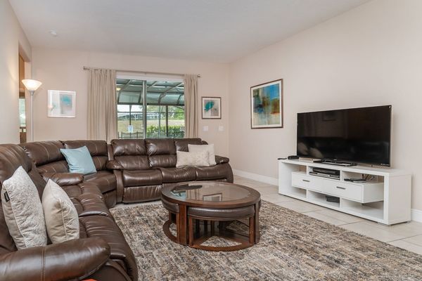 Living Room (Angle)
55" Smart TV