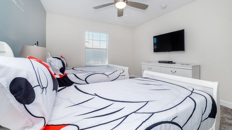 Twin/Double Bedroom 3 (Angle)
43" Smart TV
