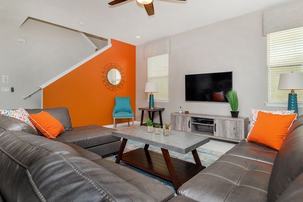 Living Room (Angle)
55" Smart TV