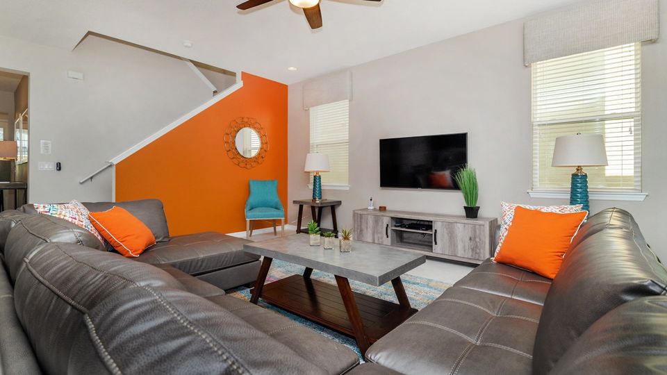 Living Room (Angle)
55" Smart TV