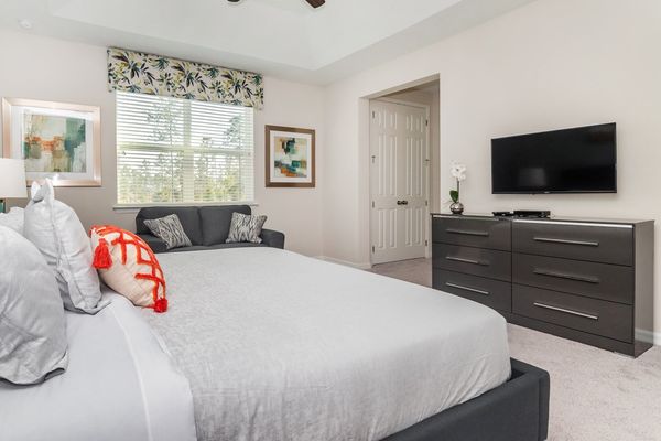 Master King Bedroom 1 (Angle)