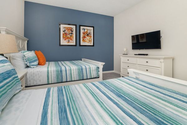 Two Doubles Bedroom 3 (Angle)
40" Smart TV