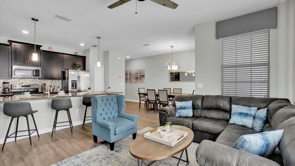 Living Room (Angle)