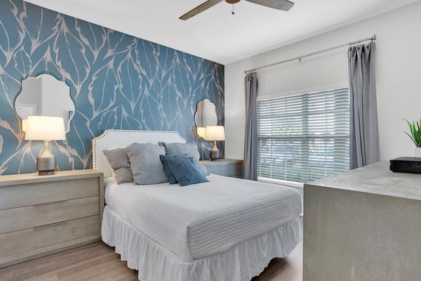 Queen Bedroom 4 Downstairs