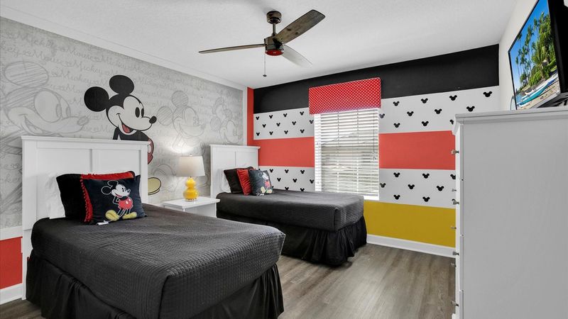 Two Twins Bedroom 2 Upstairs
Mickey Theme