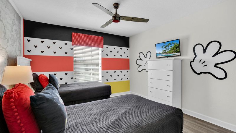 Two Twins Bedroom 2 (Angle)
32” TV