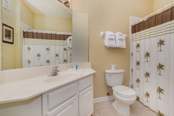 Master King Bathroom 1
Shower