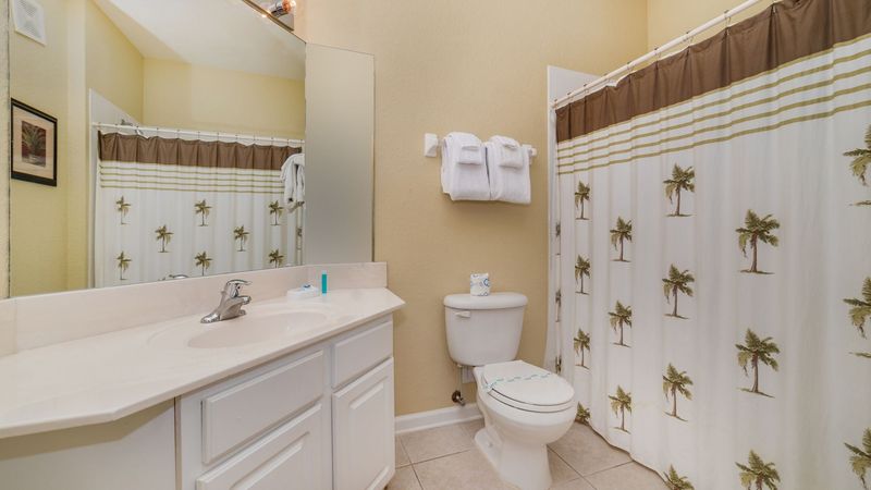 Master King Bathroom 1
Shower