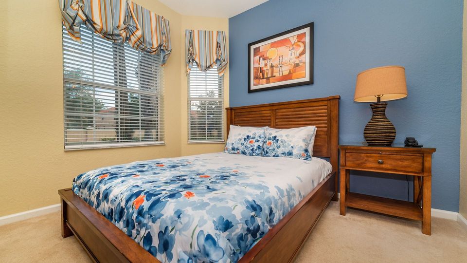 Queen Bedroom 2