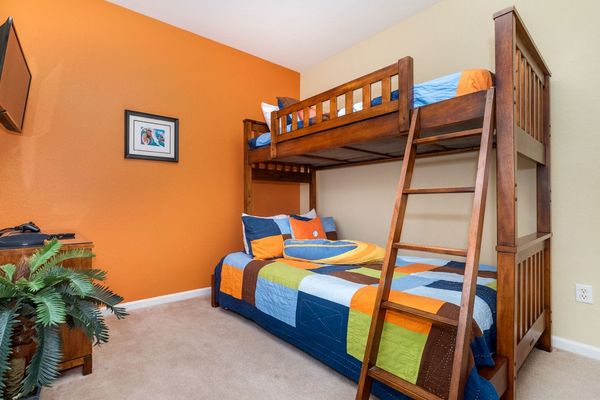 Twin/Double Bunk Bedroom 3