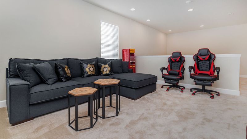 Loft 
55" Roku TV