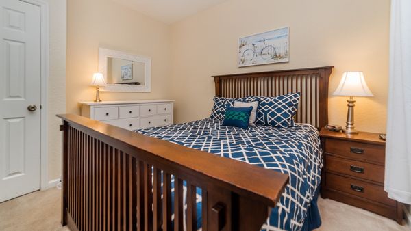 Queen Bedroom 3