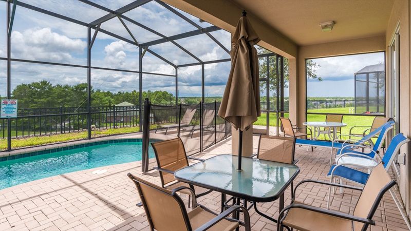 Patio
Pool Faces South