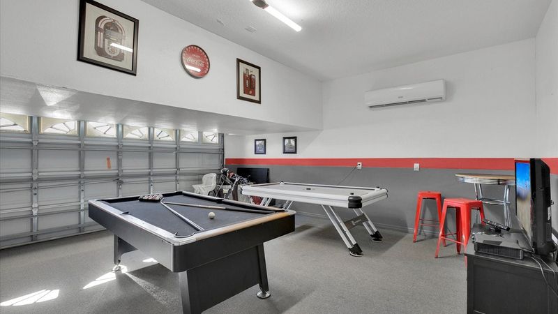Game Room (Angle)