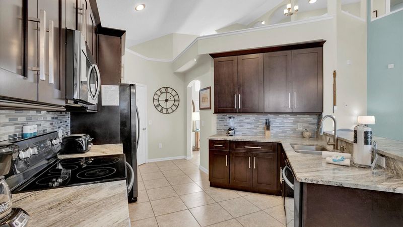 Kitchen (Angle)