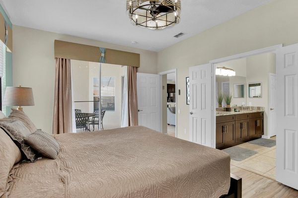 Master King Bedroom 1 (Angle)
32" Smart TV