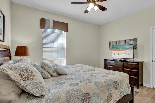 King Suite Bedroom 2 (Angle)
43" Smart TV