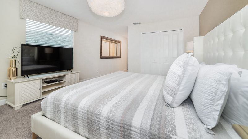Master King Bedroom 2 (Angle)
55" Smart TV