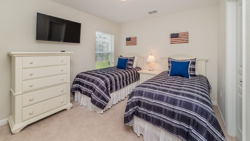 Two Twins Suite Bedroom 3 
Downstairs
Shared Bathroom
Tub/Shower Combo