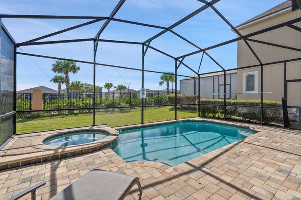 Pool & Spa