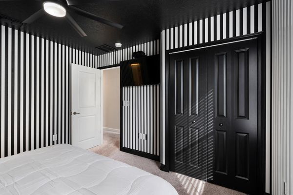 King Bedroom 3 Upstairs
42" TV