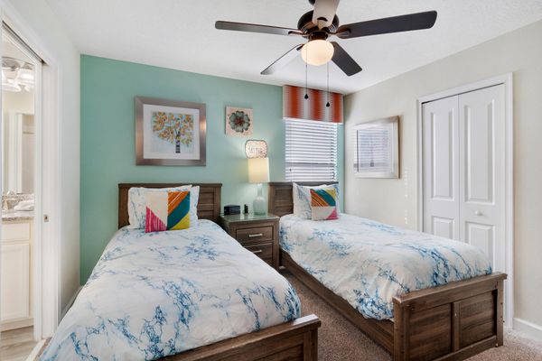 Two Twins Bedroom 4 Upstairs