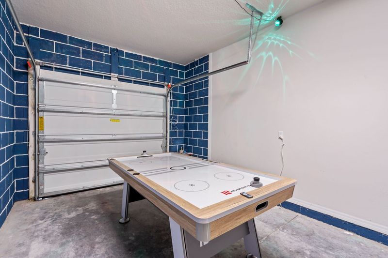 Game Room Air Hockey