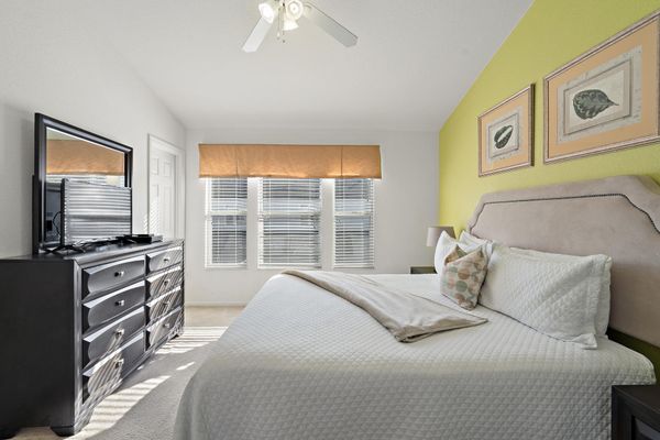 Master King 1 Bedroom Upstairs Attached Bathroom 32" Smart TV