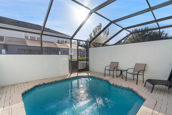 Pool  / Patio