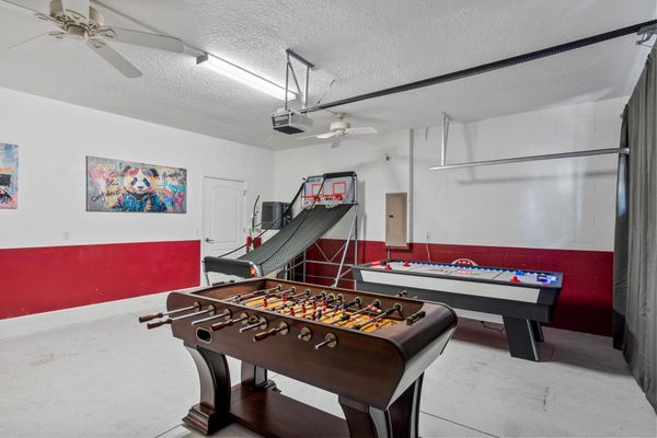 Game Room (Angle)