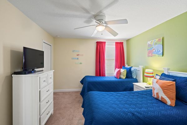 Bedroom 4 Upstairs Twin Jack N Jill Bathroom 32" TV