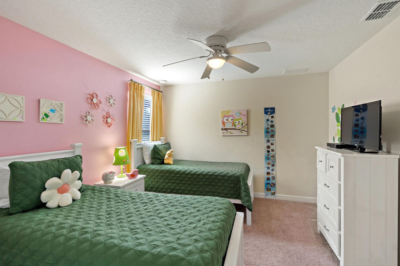 Two Twins Bedroom 3 Upstairs
Shared Bathroom Beds (3 & 8)
32" TV