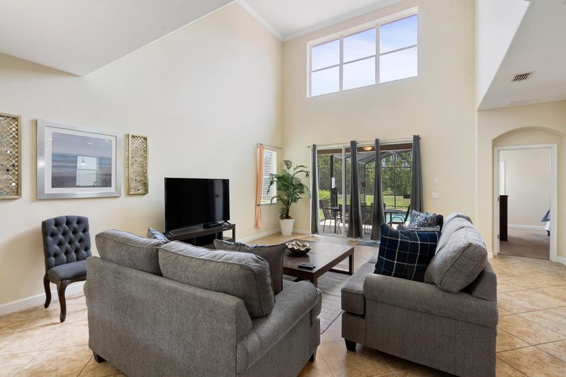 Living Room (Angle)
65" Smart TV