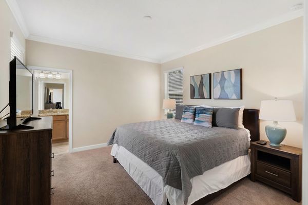 Master King Bedroom 1 Downstairs Attached Bathroom