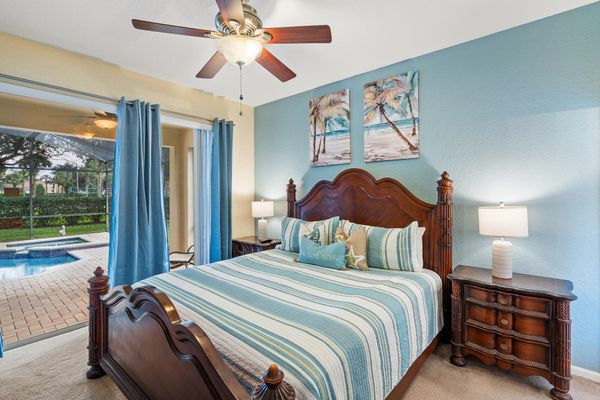 Master King Bedroom 1, Attached Bathroom, 40" TV / Patio Door to Pool