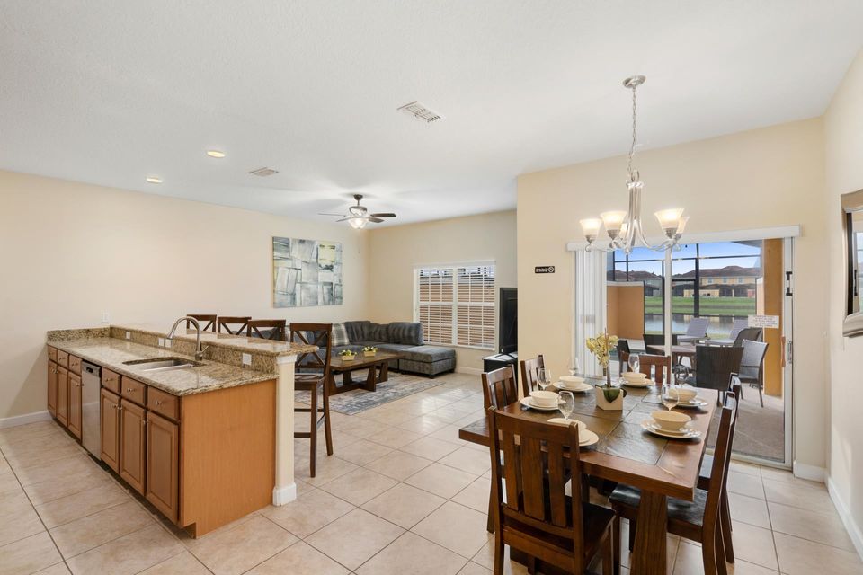 Kitchen/Dining Room