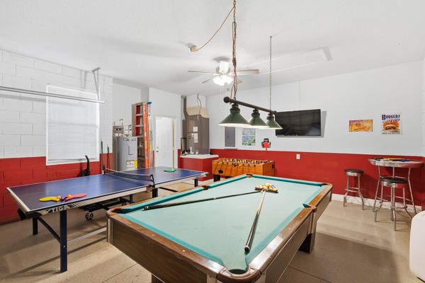 Game Room, 48" TV
Pool Table, Ping Pong Table, Foosball