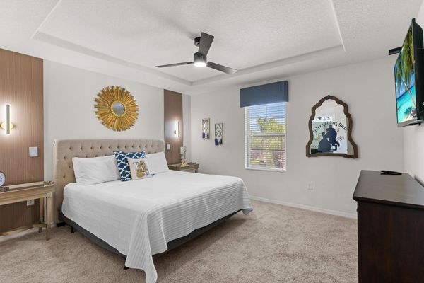 Master King Bedroom 2 Upstairs
Attached Bathroom