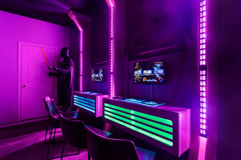 Game Room (2) 2/24" Smart TVS With Game Consoles
2 Video Arcades  Star Wars Theme