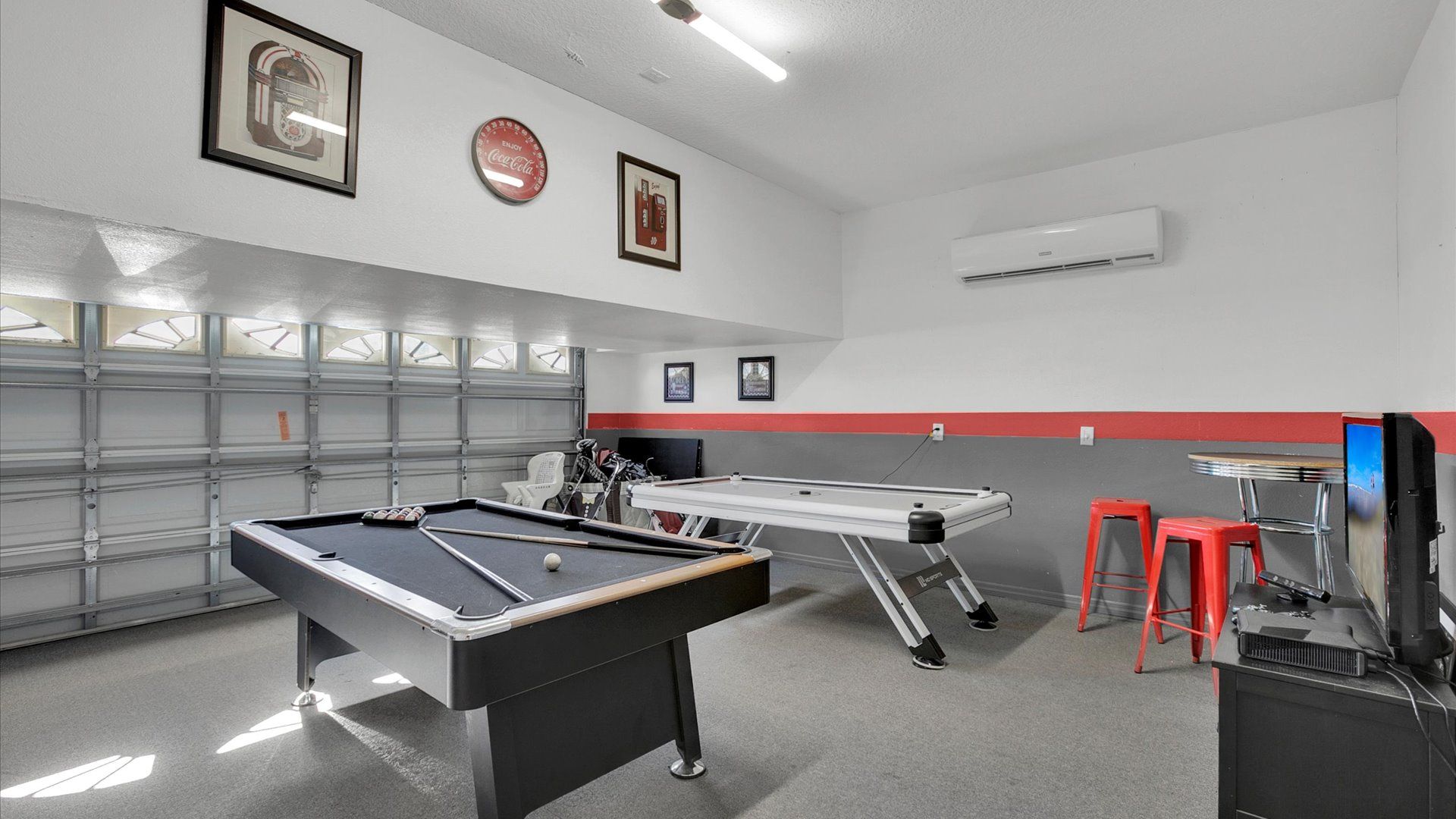 Game Room (Angle)