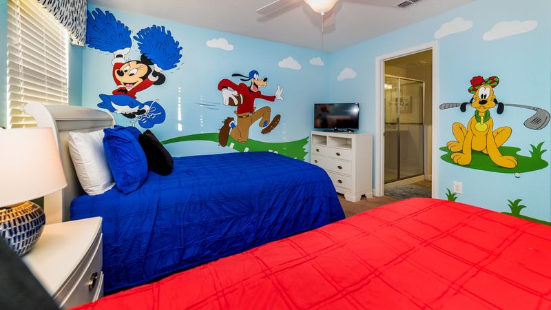 Twin/Double Bunk Bedroom 8 Upstairs Shared Bathroom
32" Smart TV
(The beds have  been converted to a bunk bed)