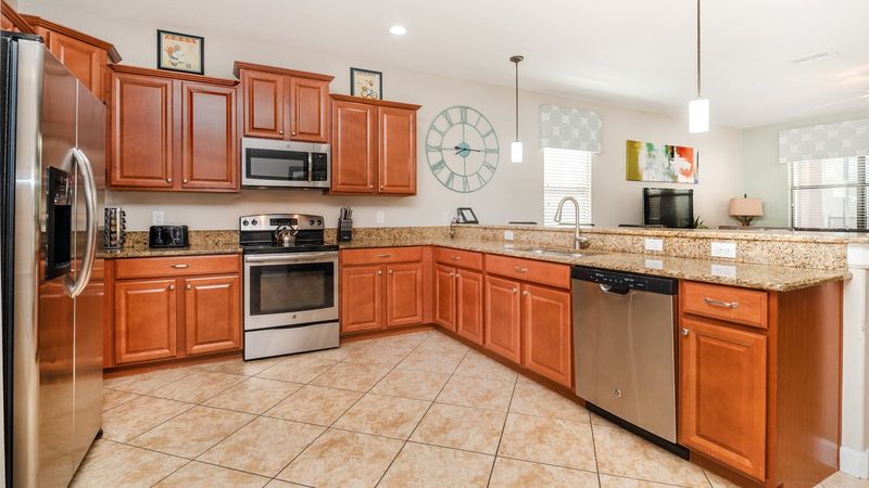 Kitchen (Angle)